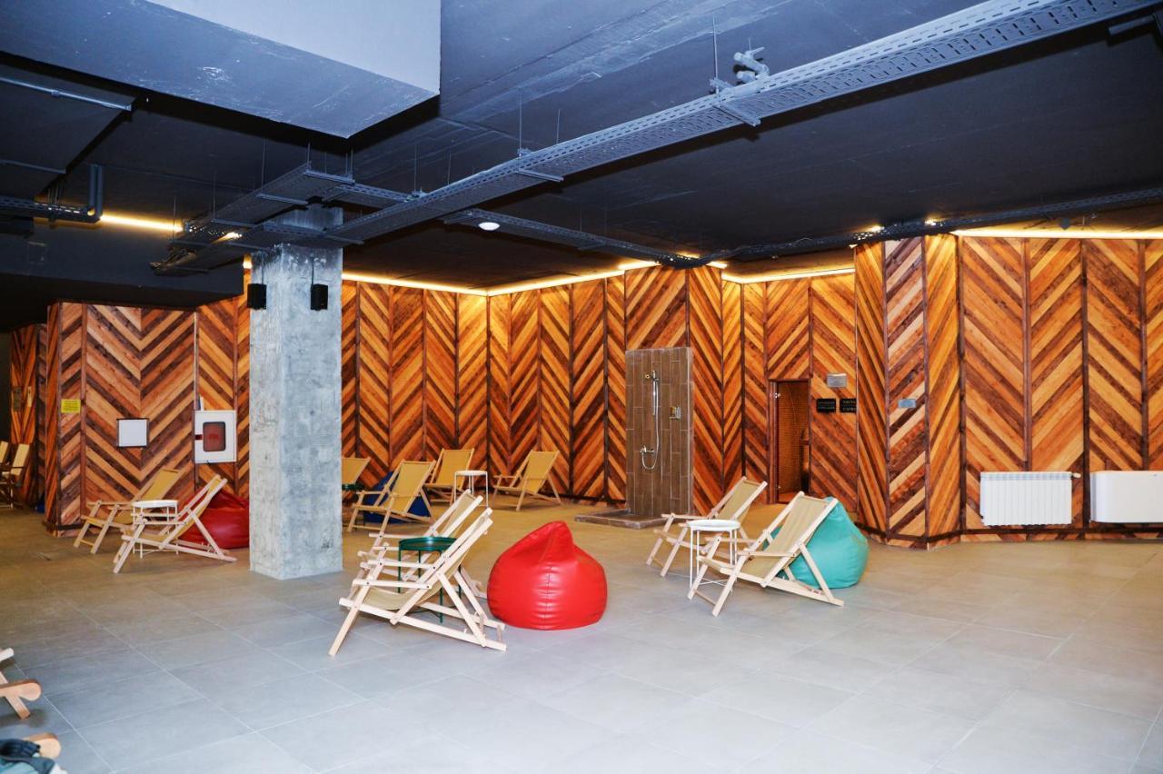 Flora Hotel - Apartments بوروفتس المظهر الخارجي الصورة