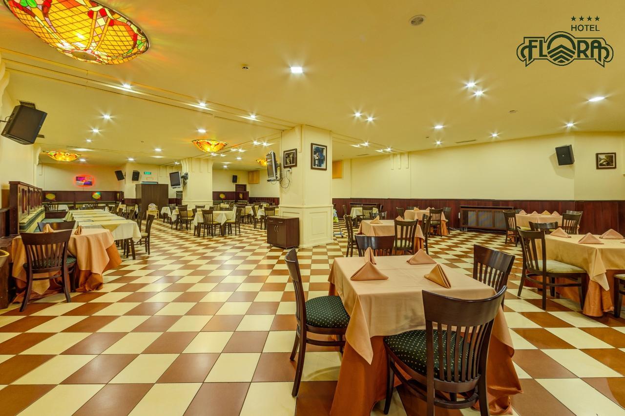 Flora Hotel - Apartments بوروفتس المظهر الخارجي الصورة