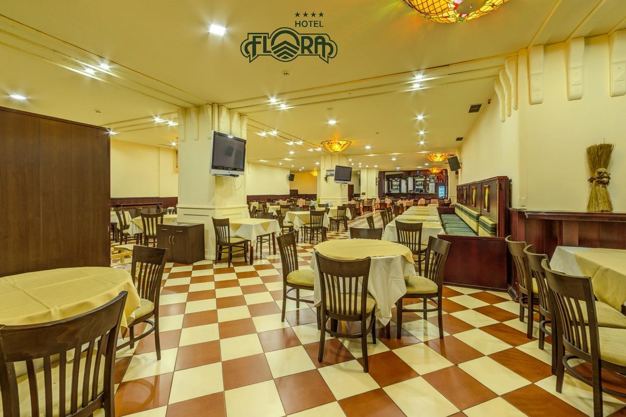 Flora Hotel - Apartments بوروفتس المظهر الخارجي الصورة